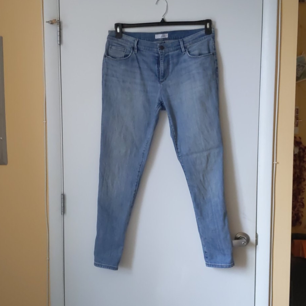 Relaxed skinny fit light wash Loft jeans